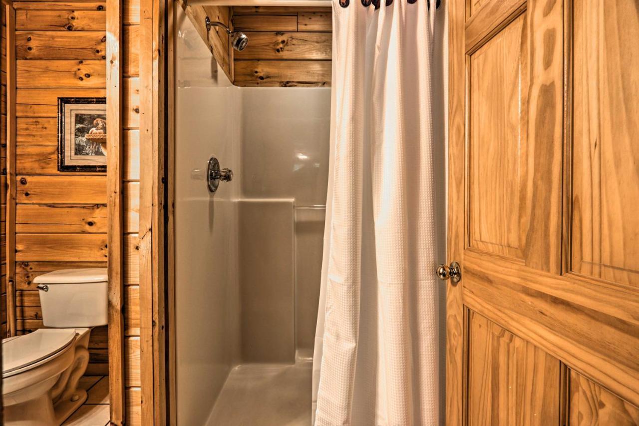 Cabin With Deck And Fireplace Less Than 3 Mi To Dollywood! Pigeon Forge Zewnętrze zdjęcie