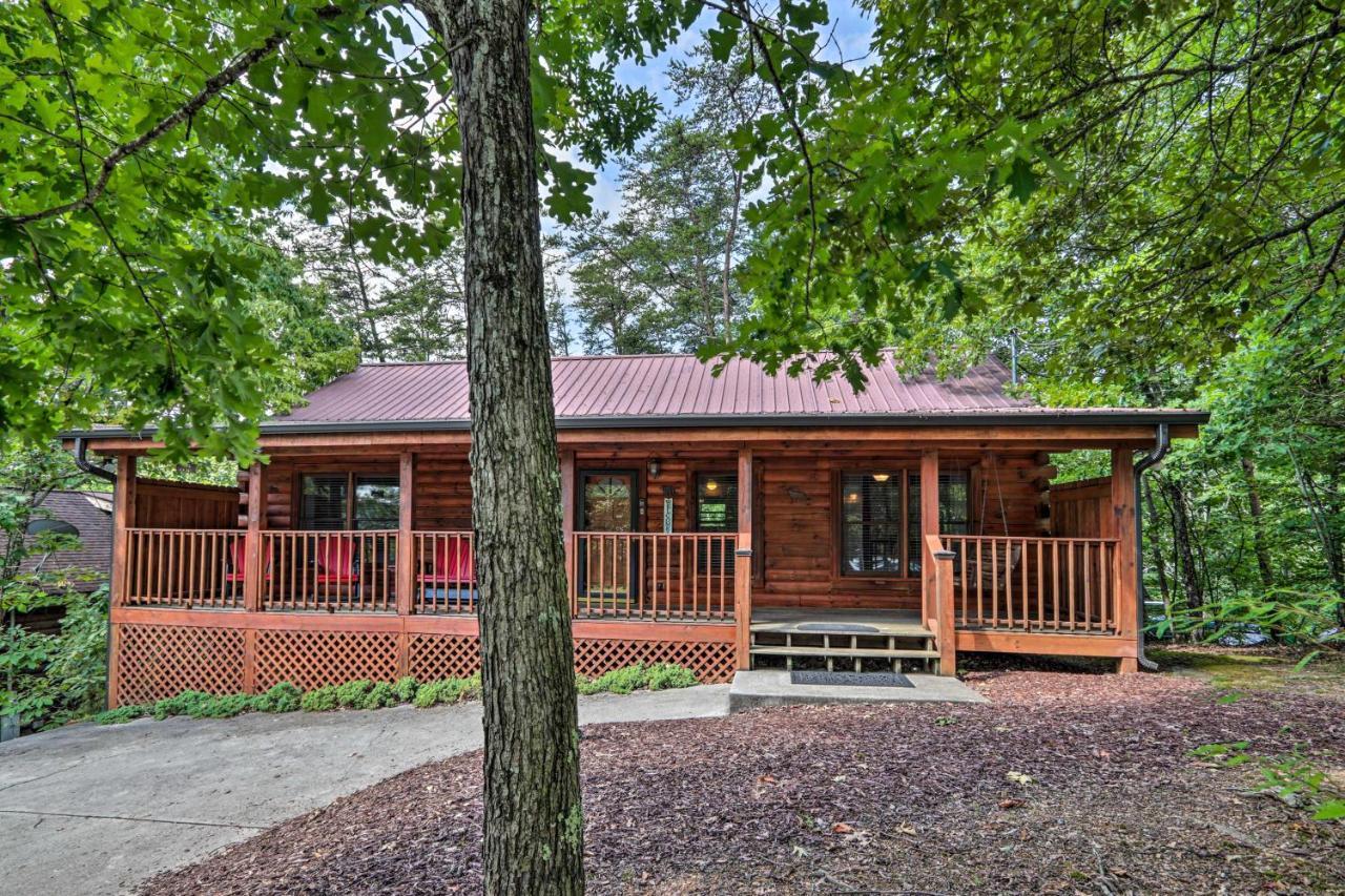Cabin With Deck And Fireplace Less Than 3 Mi To Dollywood! Pigeon Forge Zewnętrze zdjęcie